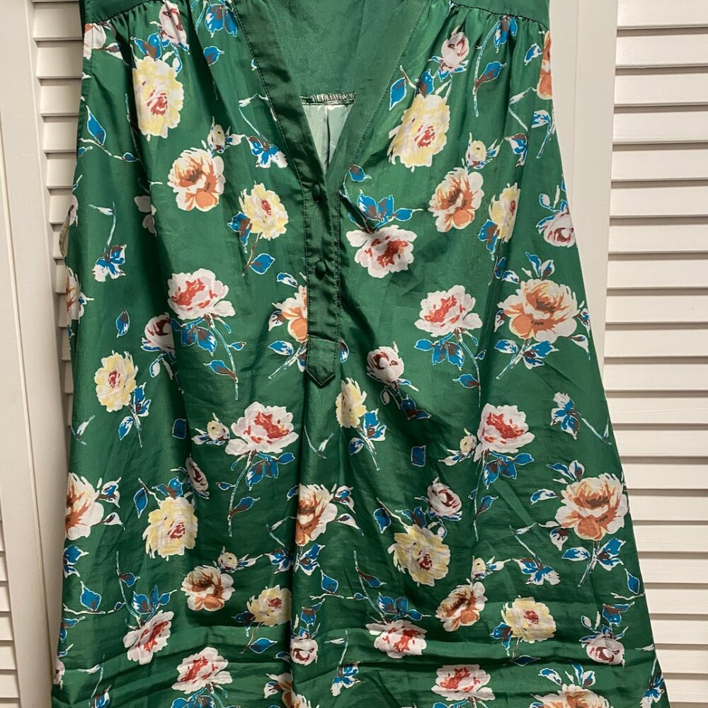 Fervour green floral 2x sleeveless top - Picture 6 of 9